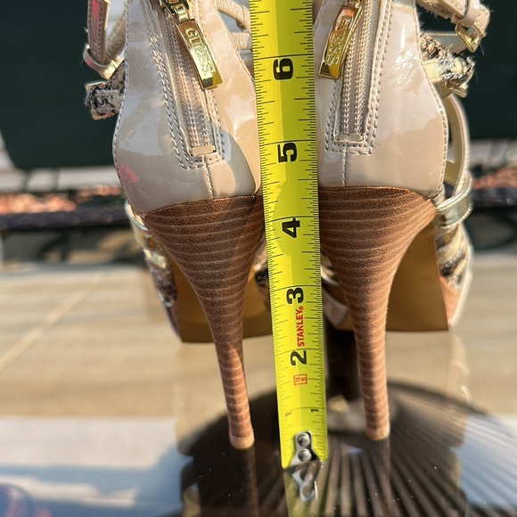 GUESS PLATFORM HEELS - Picture 7 of 10